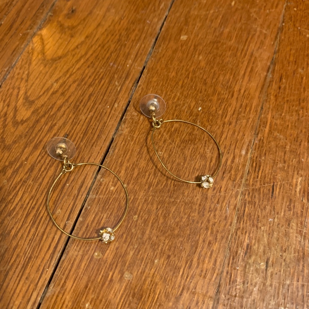 Dainty Gold Dangling Earrings w/ Rhinestone - Picture 1 of 2
